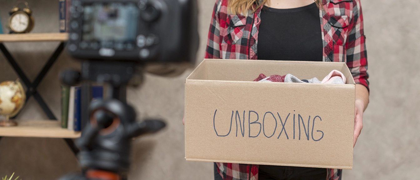 Ecommerce Product Packaging & Unboxing [Tips + Examples]